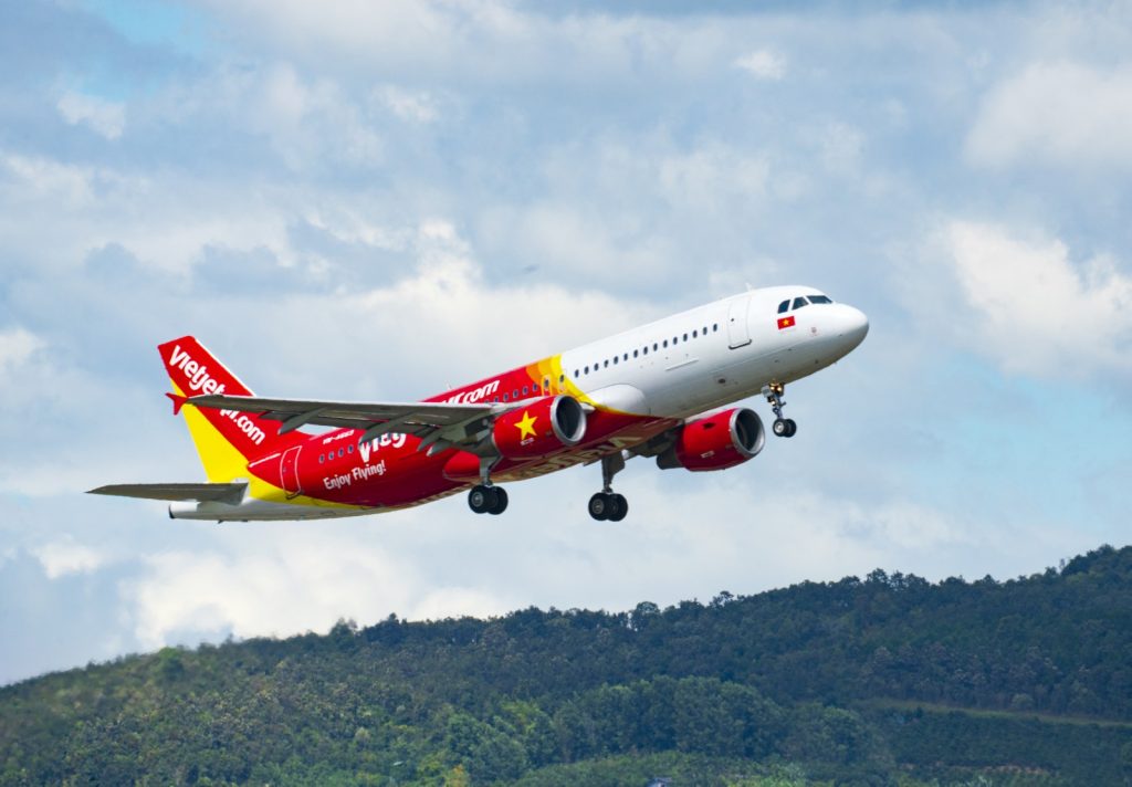 [GIVEAWAY] Claim your FREE VND100,000 to VND500,000 worth of e-vouchers from Vietjet today! - Alvinology
