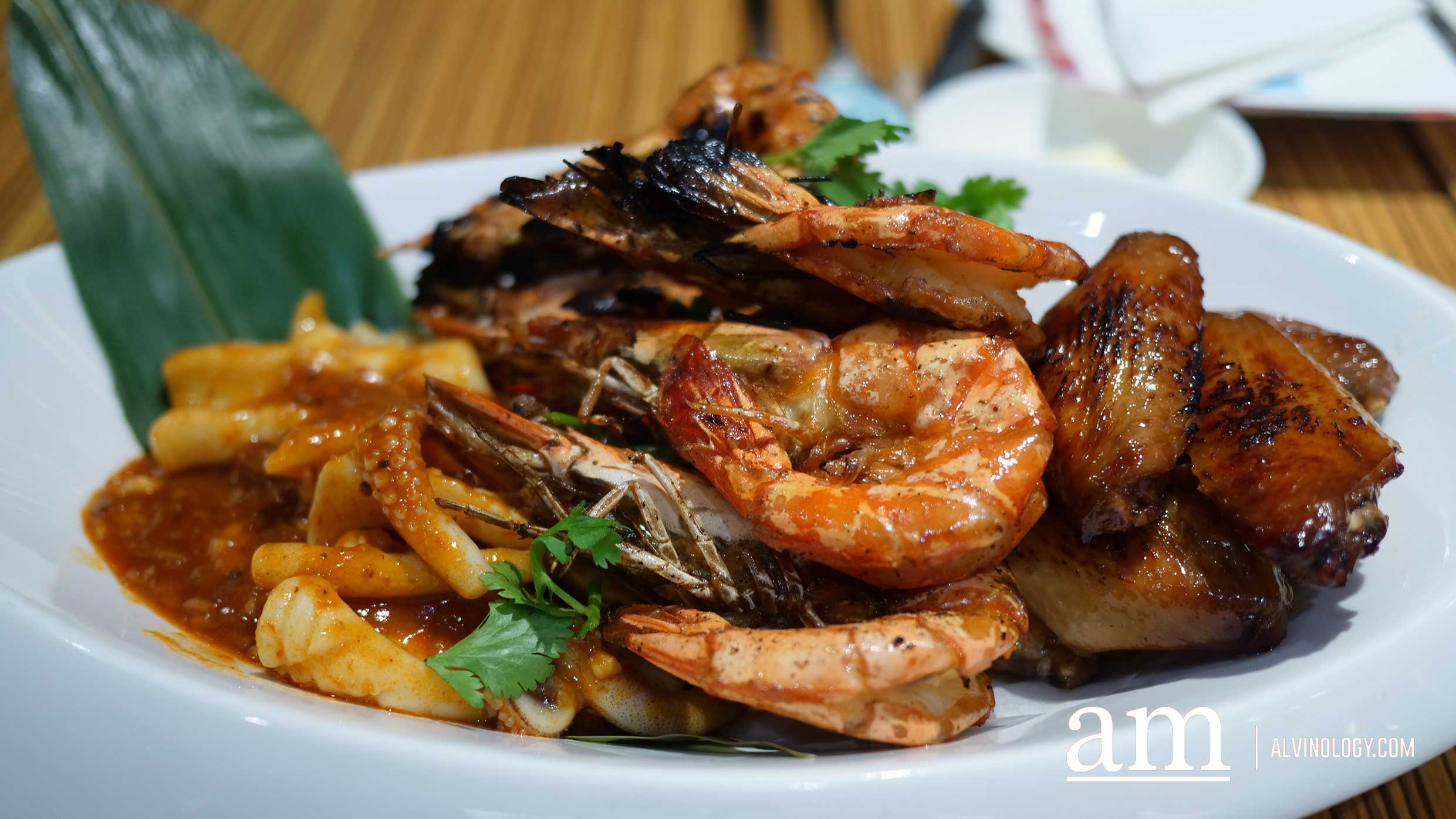 Halal-certified Year-end Festive Buffets at 21 on Rajah at Days Hotel Singapore from just $48 per pax Halal-certified Year-end Festive Buffets at 21 on Rajah at Days Hotel Singapore from just $48 per pax - Alvinology