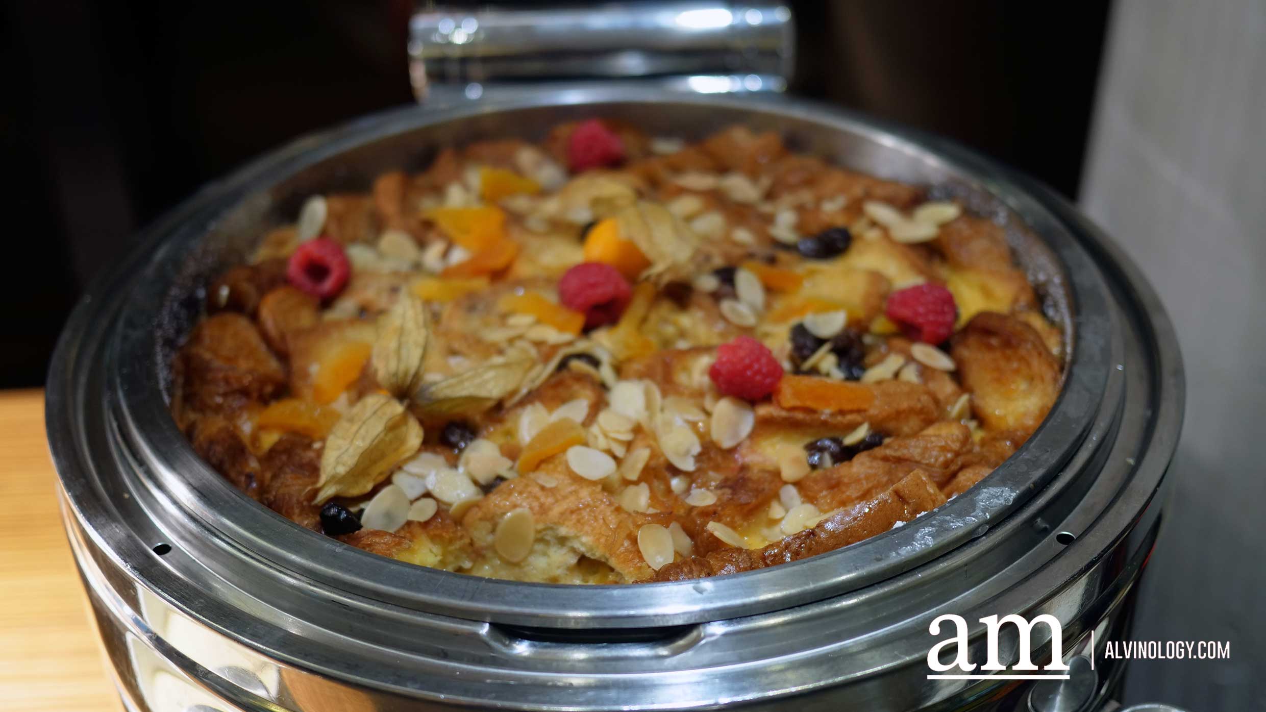 Halal-certified Year-end Festive Buffets at 21 on Rajah at Days Hotel Singapore from just $48 per pax Halal-certified Year-end Festive Buffets at 21 on Rajah at Days Hotel Singapore from just $48 per pax - Alvinology