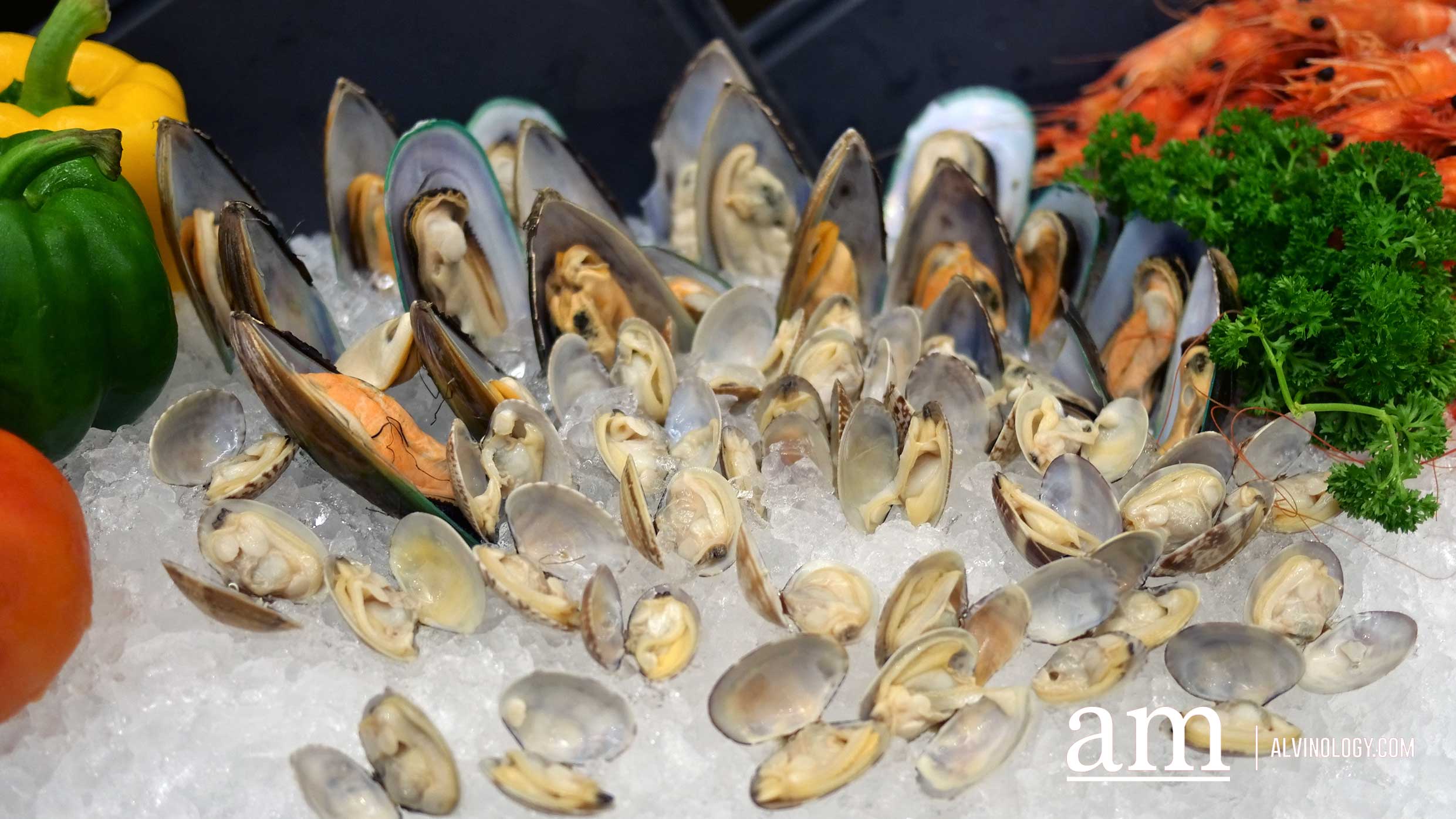 Halal-certified Year-end Festive Buffets at 21 on Rajah at Days Hotel Singapore from just $48 per pax Halal-certified Year-end Festive Buffets at 21 on Rajah at Days Hotel Singapore from just $48 per pax - Alvinology