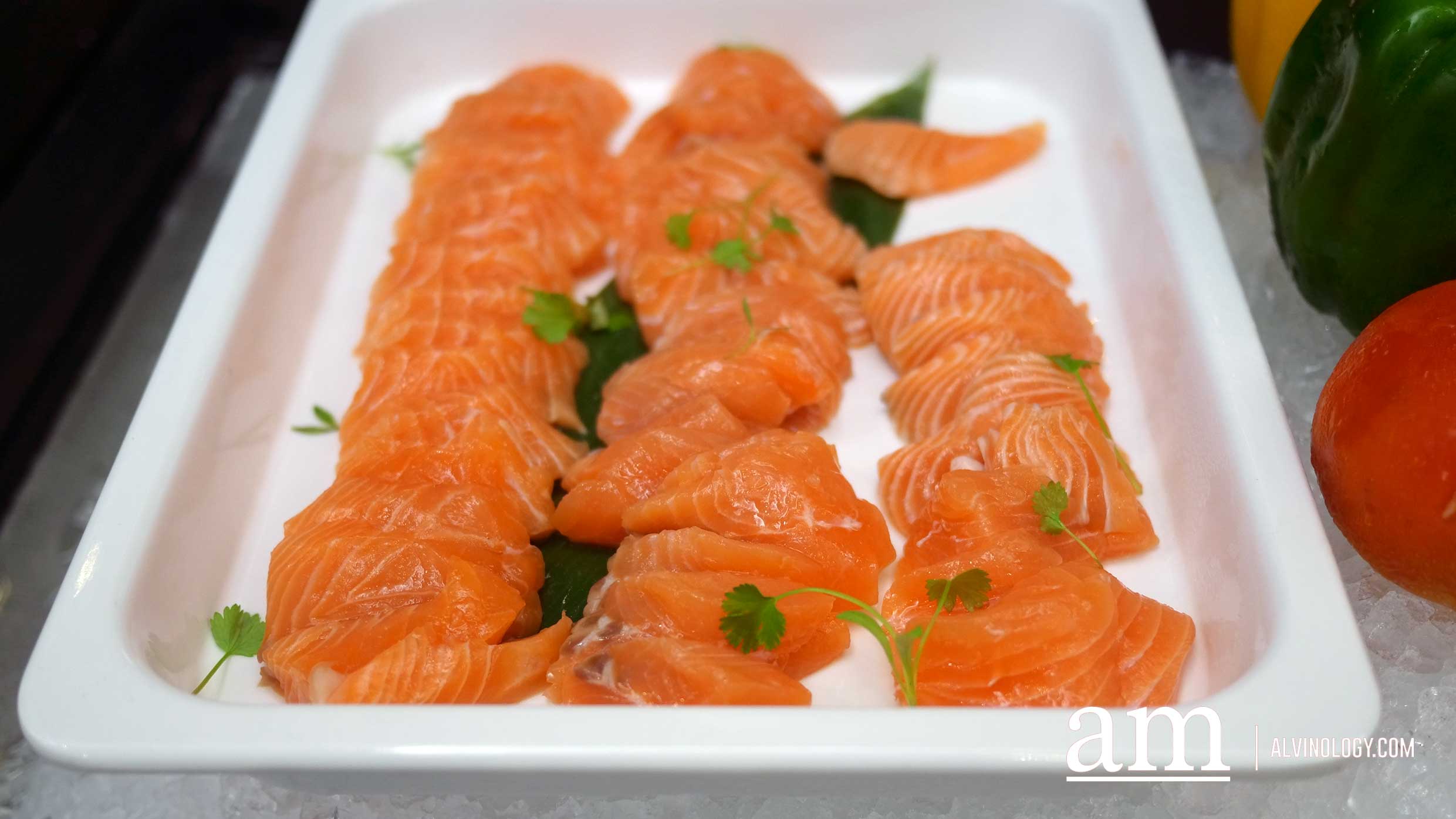 Halal-certified Year-end Festive Buffets at 21 on Rajah at Days Hotel Singapore from just $48 per pax Halal-certified Year-end Festive Buffets at 21 on Rajah at Days Hotel Singapore from just $48 per pax - Alvinology