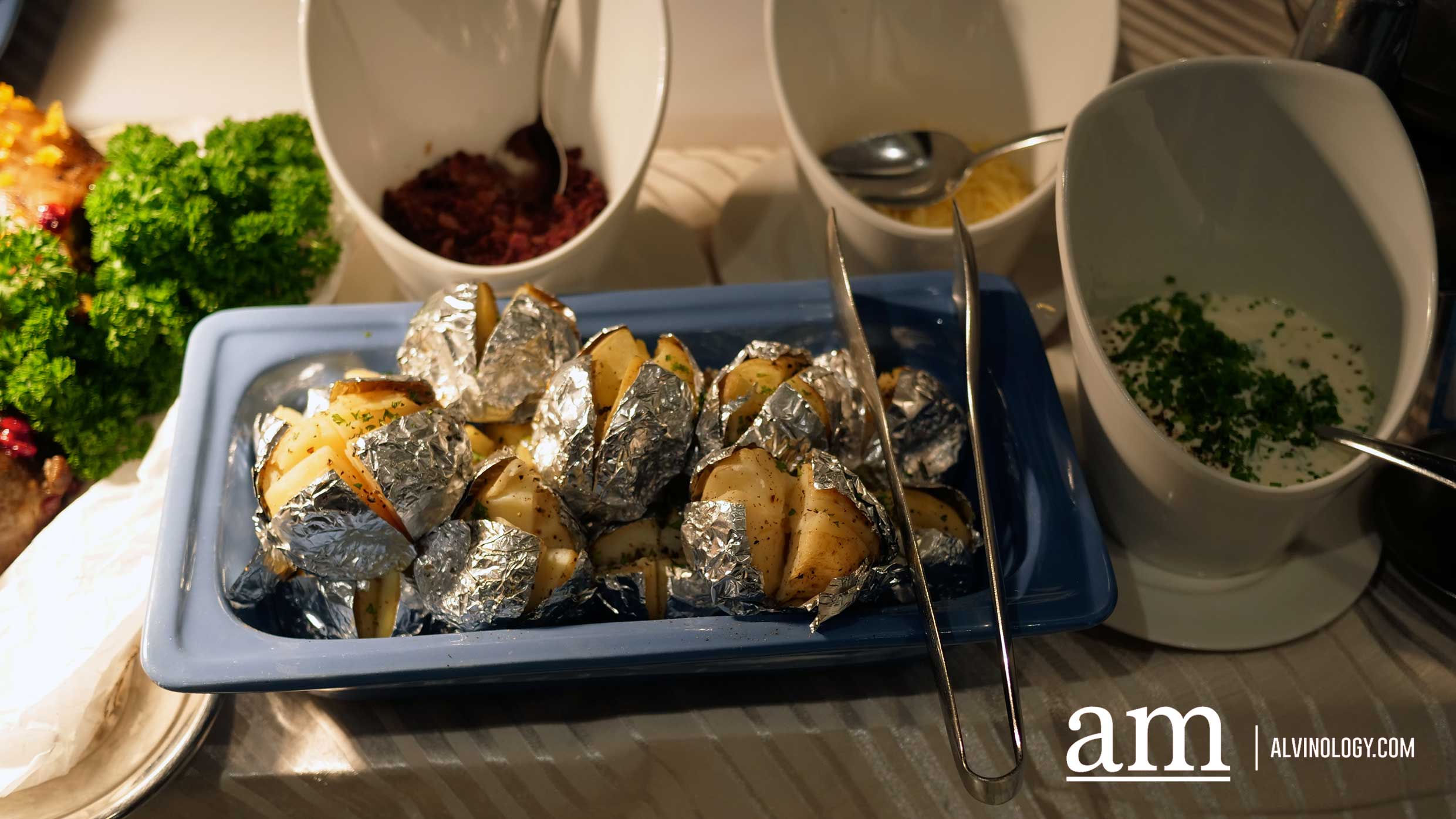 Halal-certified Year-end Festive Buffets at 21 on Rajah at Days Hotel Singapore from just $48 per pax Halal-certified Year-end Festive Buffets at 21 on Rajah at Days Hotel Singapore from just $48 per pax - Alvinology