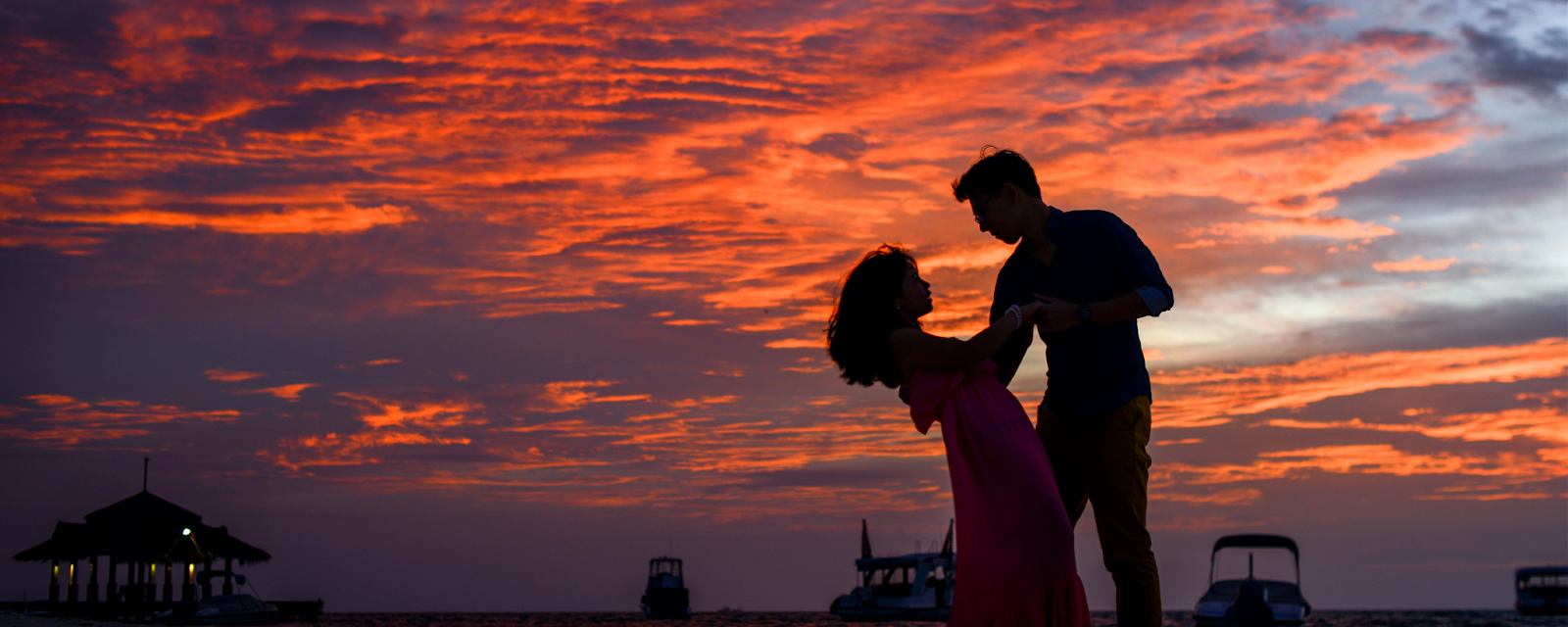 Gift Guide For The Hopeless Romantic - Alvinology