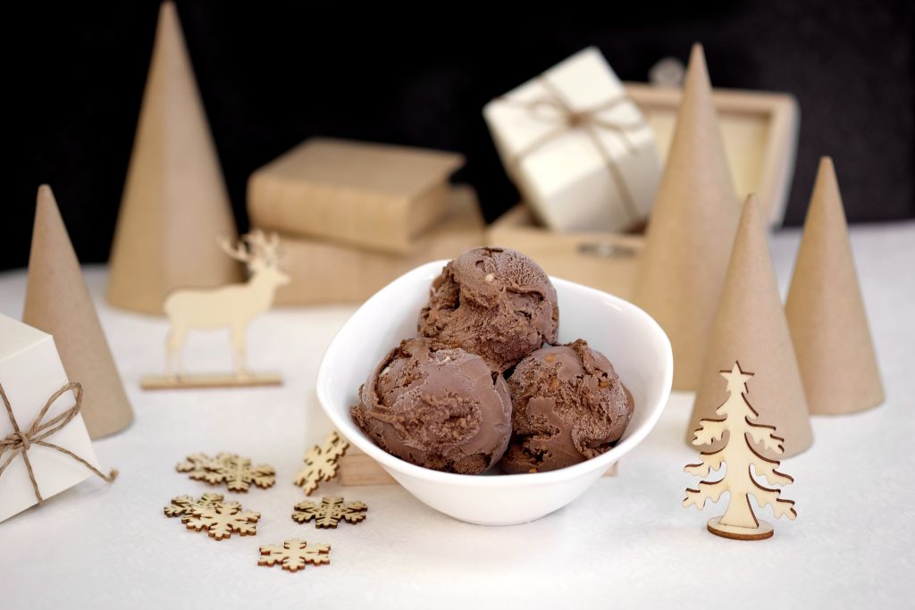 [#SupportLocal] Festive Sweet Treats from Tom's Palette Gelateria, including collaboration with Mr. Bucket Chocolatier Festive - Alvinology