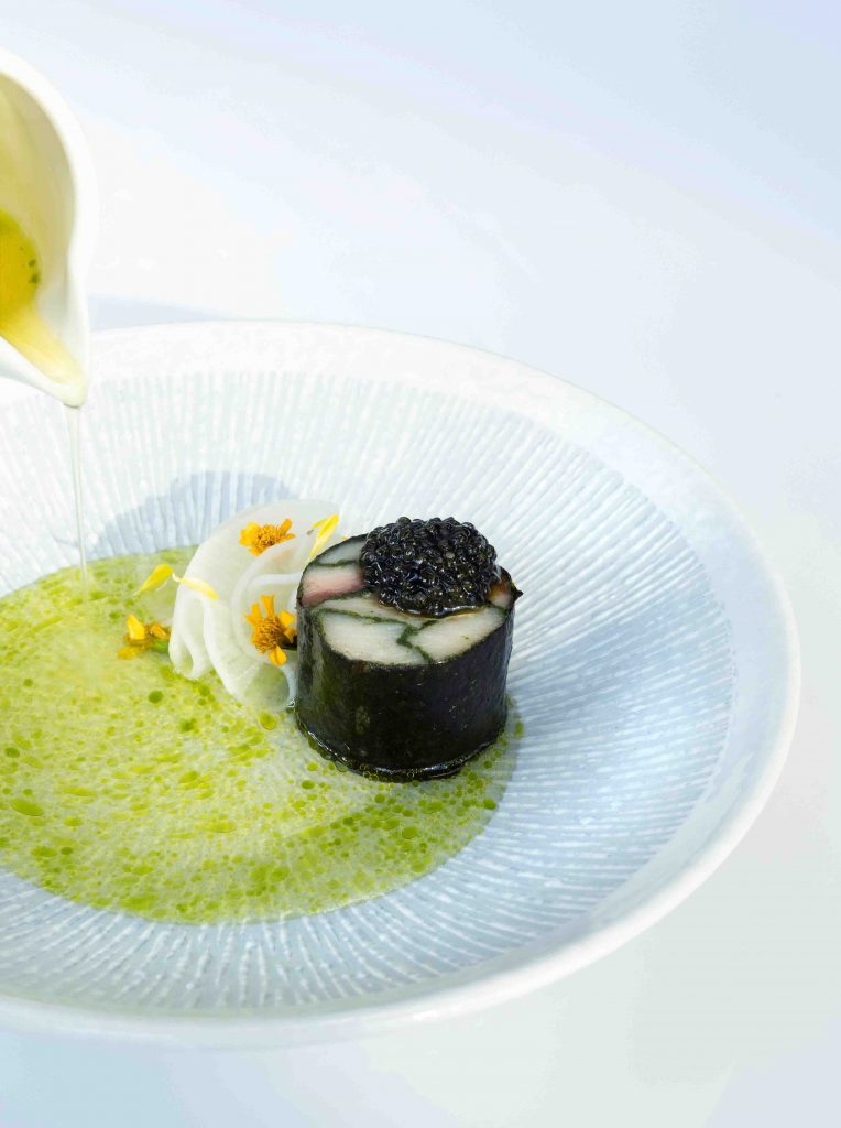 Make your reservations and indulge in Four-Hands Dinner at QĪN Restaurant and Bar this January 2023 - Alvinology