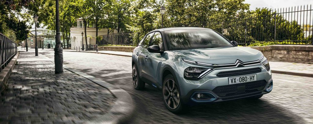 The new Citroen e-C4 follows the petrol-powered C4’s style but it’s 100% Electric The new Citroen e-C4 follows the petrol-powered C4’s style but it’s 100% Electric - Alvinology