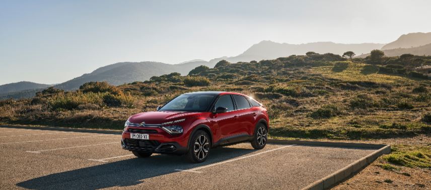 The new Citroen e-C4 follows the petrol-powered C4’s style but it’s 100% Electric - Alvinology