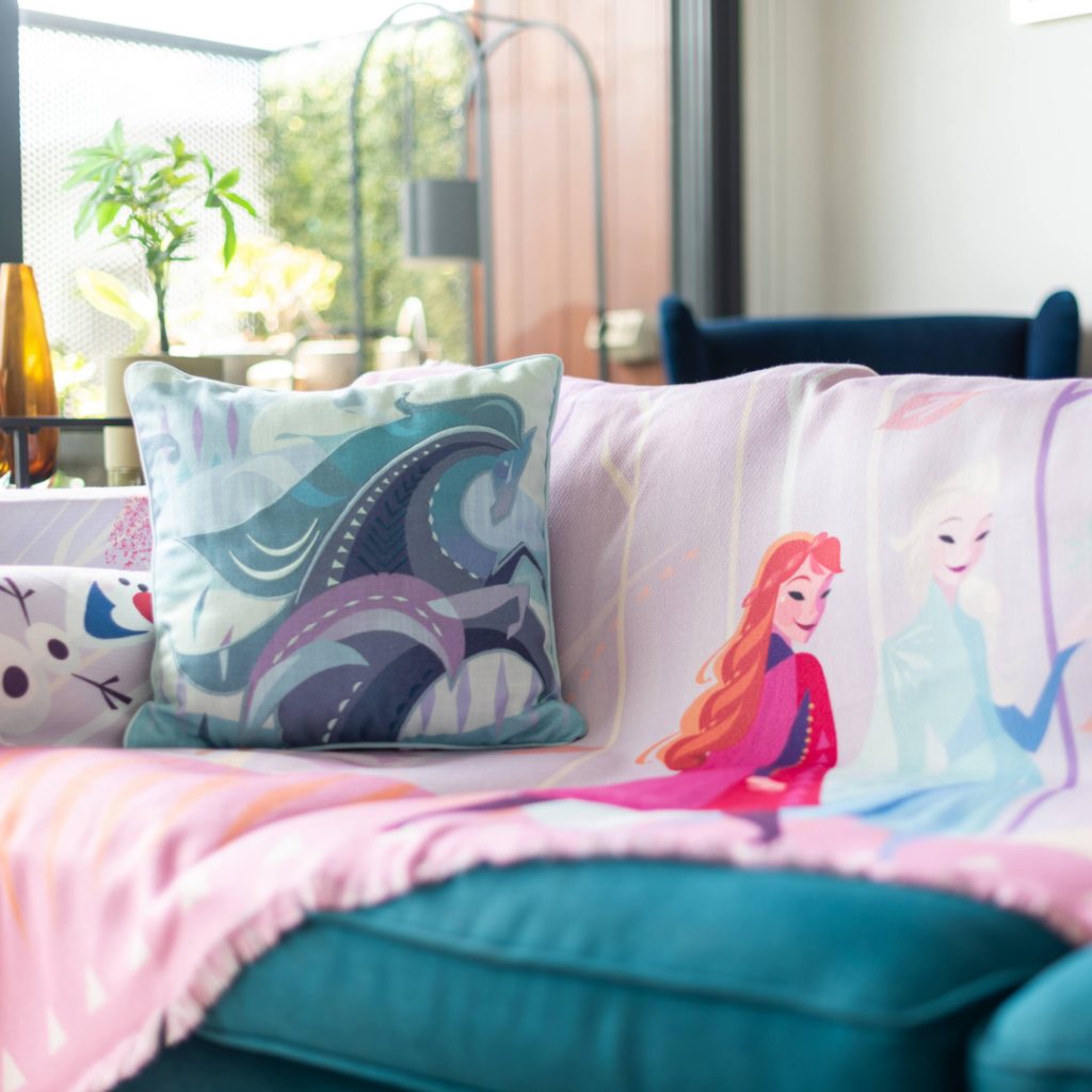 [Valentine’s Day Gift Ideas] Celebrate the season of love with these items inspired by Disney’s timeless stories – shopDisney Singapore - Alvinology