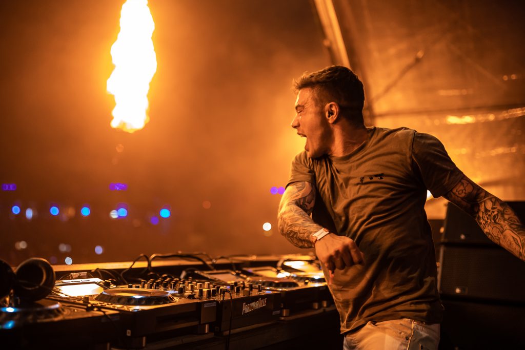 The Songkran Music Festival 2023 will be bigger and splashier at Wild Wild Wet featuring DJs Headhunterz and Amber Na The Songkran Music Festival 2023 will be bigger and splashier at Wild Wild Wet featuring DJs Headhunterz and Amber Na - Alvinology