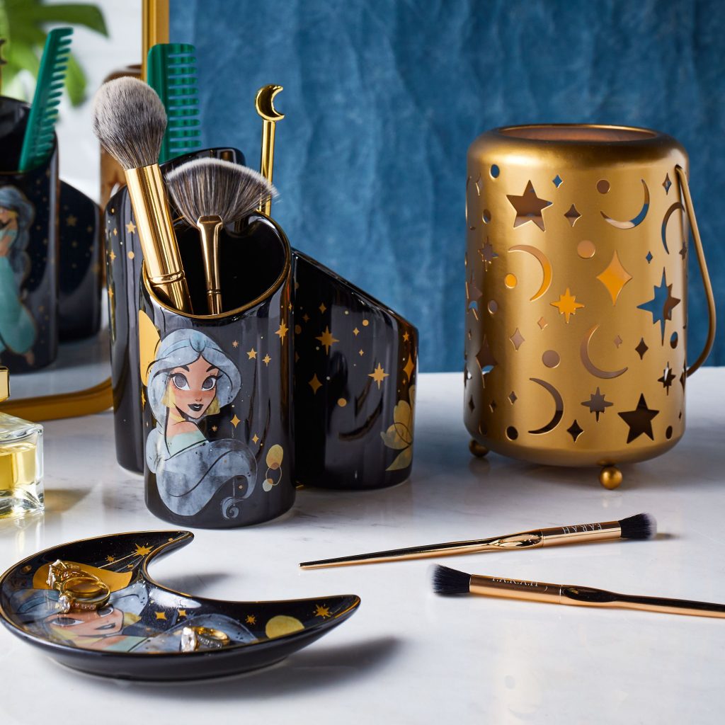 [Valentine’s Day Gift Ideas] Celebrate the season of love with these items inspired by Disney’s timeless stories – shopDisney Singapore - Alvinology