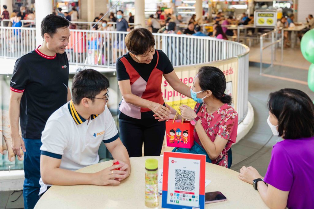 Use DBS PayLah! when buying your meal every Friday at any SGQR-enabled hawker stalls and enjoy a subsidy of S$3! - Alvinology