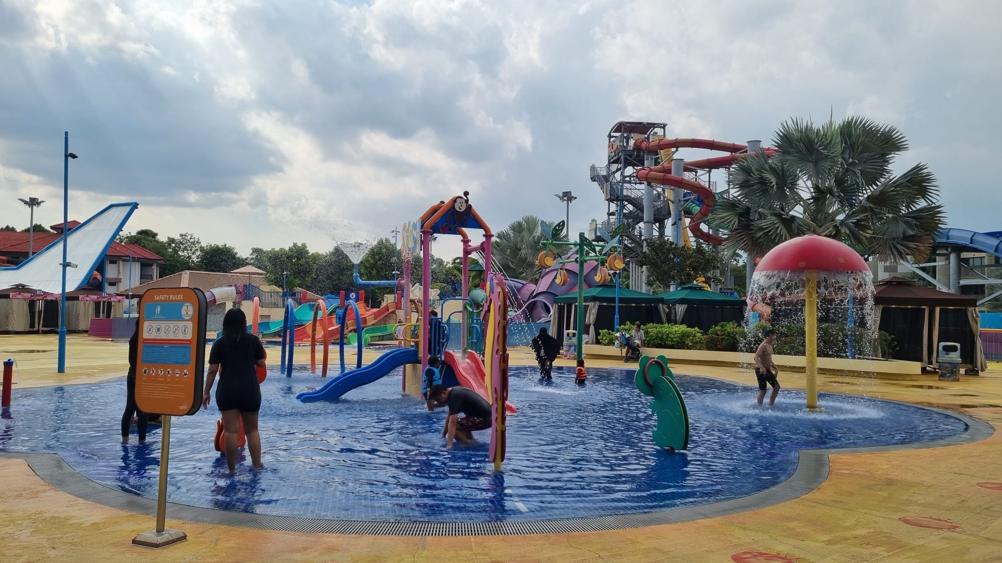 [Review] Staycation at Downtown East: Activities Galore at D’Resort and Wild Wild Wet! - Alvinology