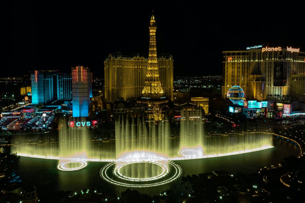 Is Las Vegas a Good Place to Go with Family? - Alvinology
