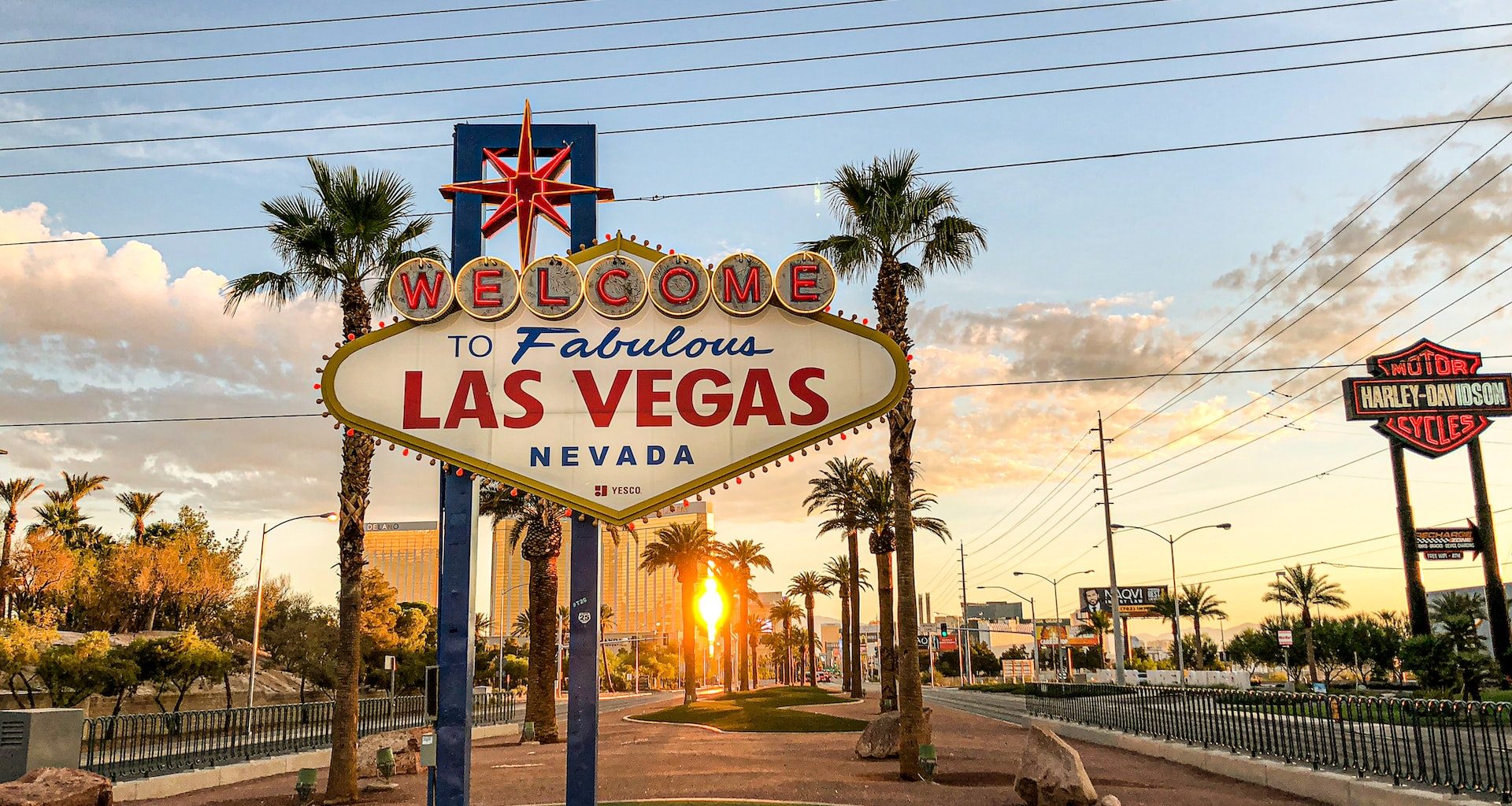 Is Las Vegas a Good Place to Go with Family? - Alvinology