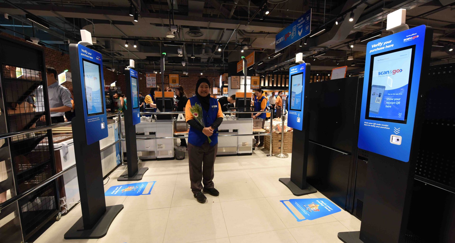 FairPrice Finest opens at the Sengkang Grand Mall; sports self-service technology featuring Scan & Go and self-checkout counters - Alvinology