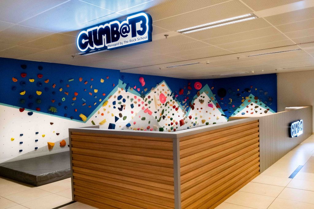 Challenge yourself to an 8-metre-high wall climb at Changi Airport’s newest attraction - Climb@T3 - Alvinology