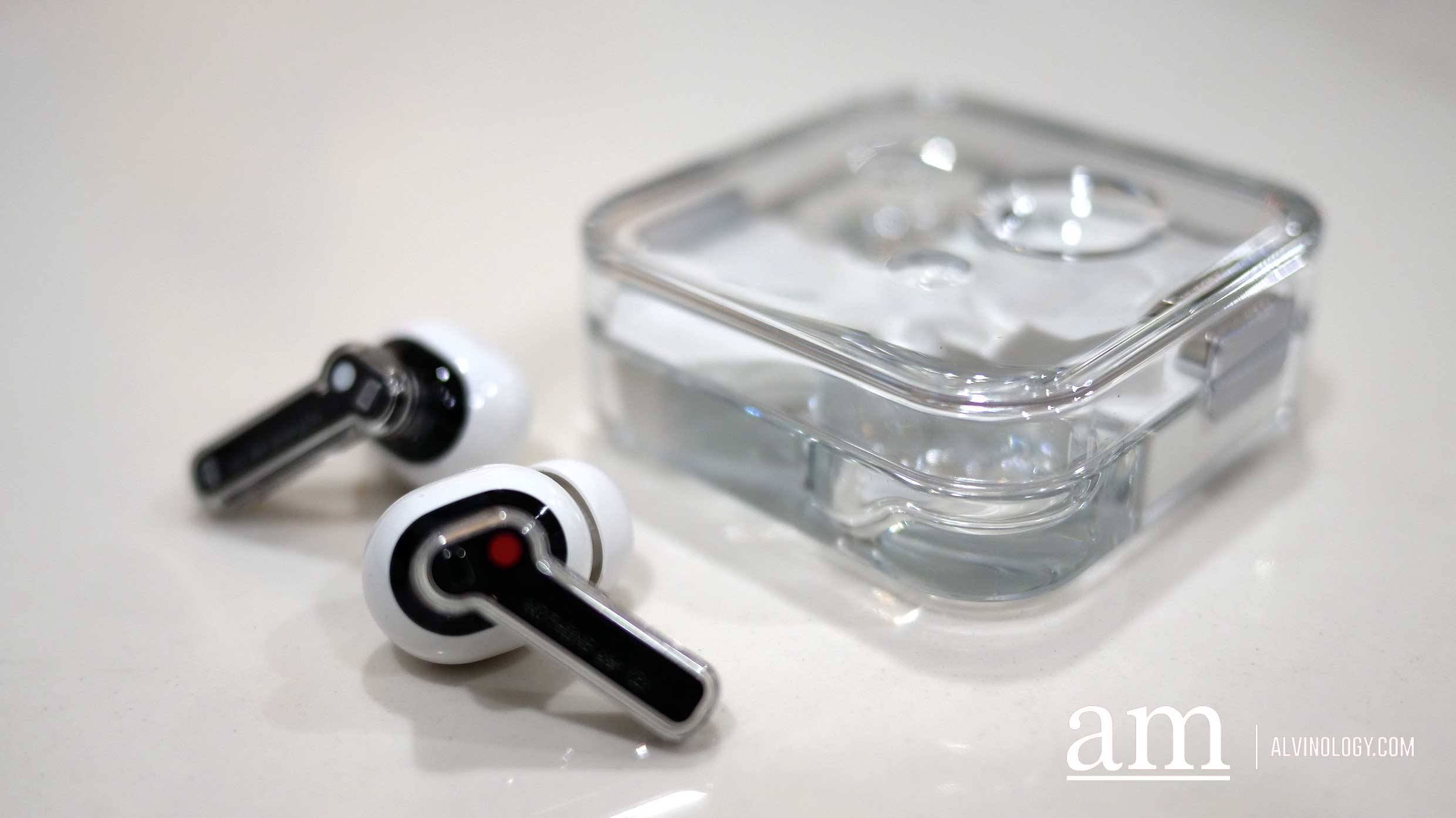 [Review] New Nothing Ear (2) true wireless earbuds with iconic transparent design - Alvinology