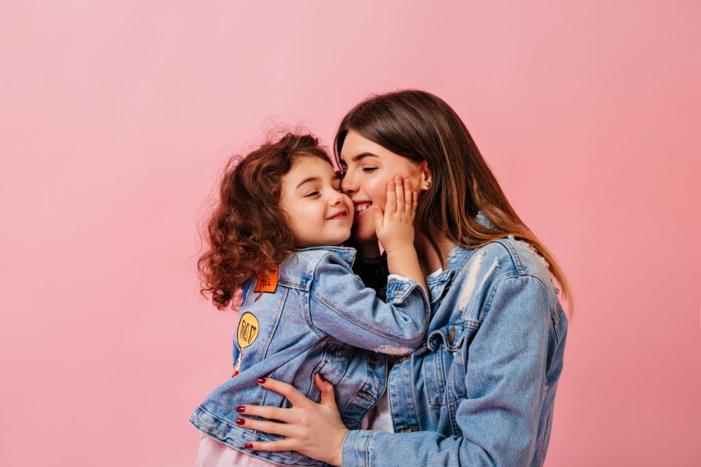 How To Be a Good Mother: 7 Ultimate Things That You Can Do - Alvinology