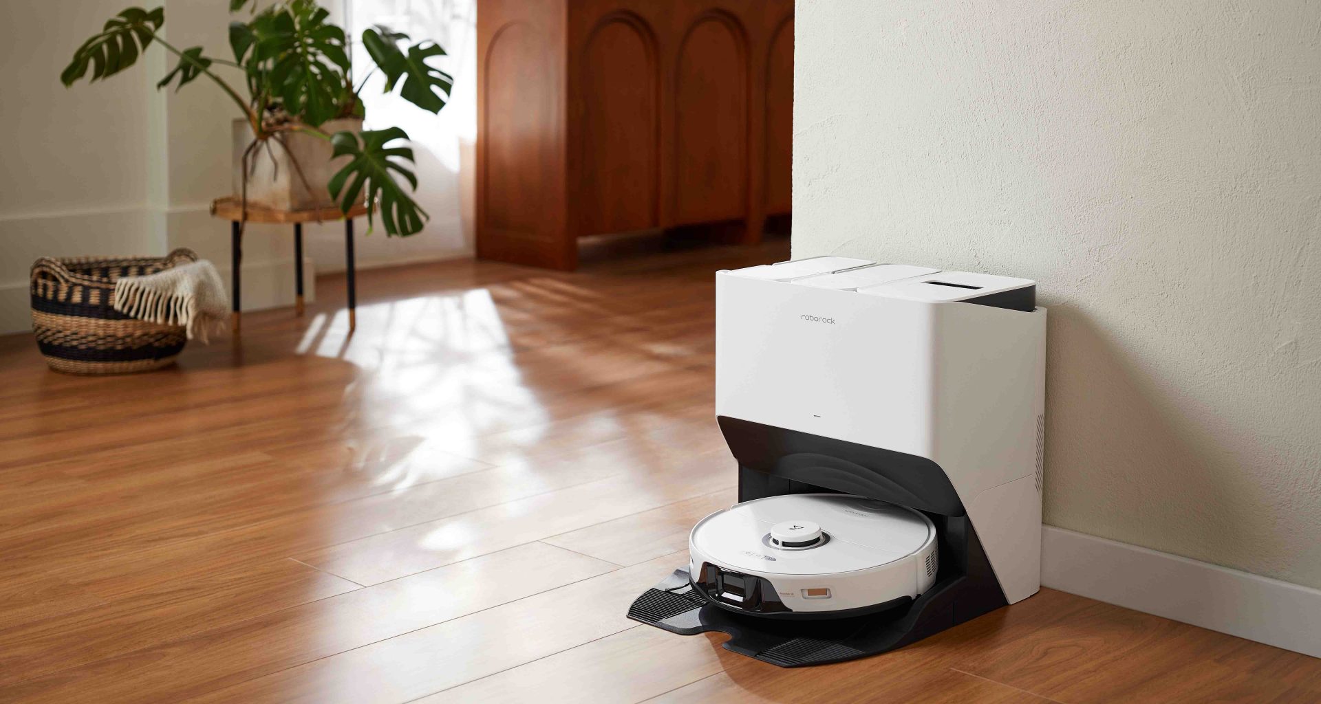 Roborock's new S8 Pro Ultra Vacuum Cleaner conveniently cleans the room by itself with Self-Drying, -Emptying, -Refilling, and Self-Cleaning features - Alvinology