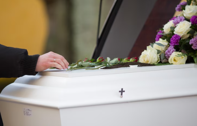Important Considerations When Choosing Flowers to A Funeral Service - Alvinology