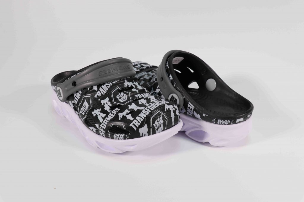 Make sure to Roll Out with your favourite Autobots in the right outfit with this Skechers X Transformers Collection! - Alvinology