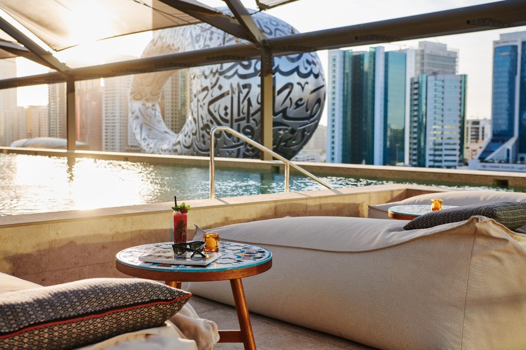 Fly Emirates to Dubai and enjoy a FREE night’s stay in a luxury 4- or 5-star hotel! - Alvinology