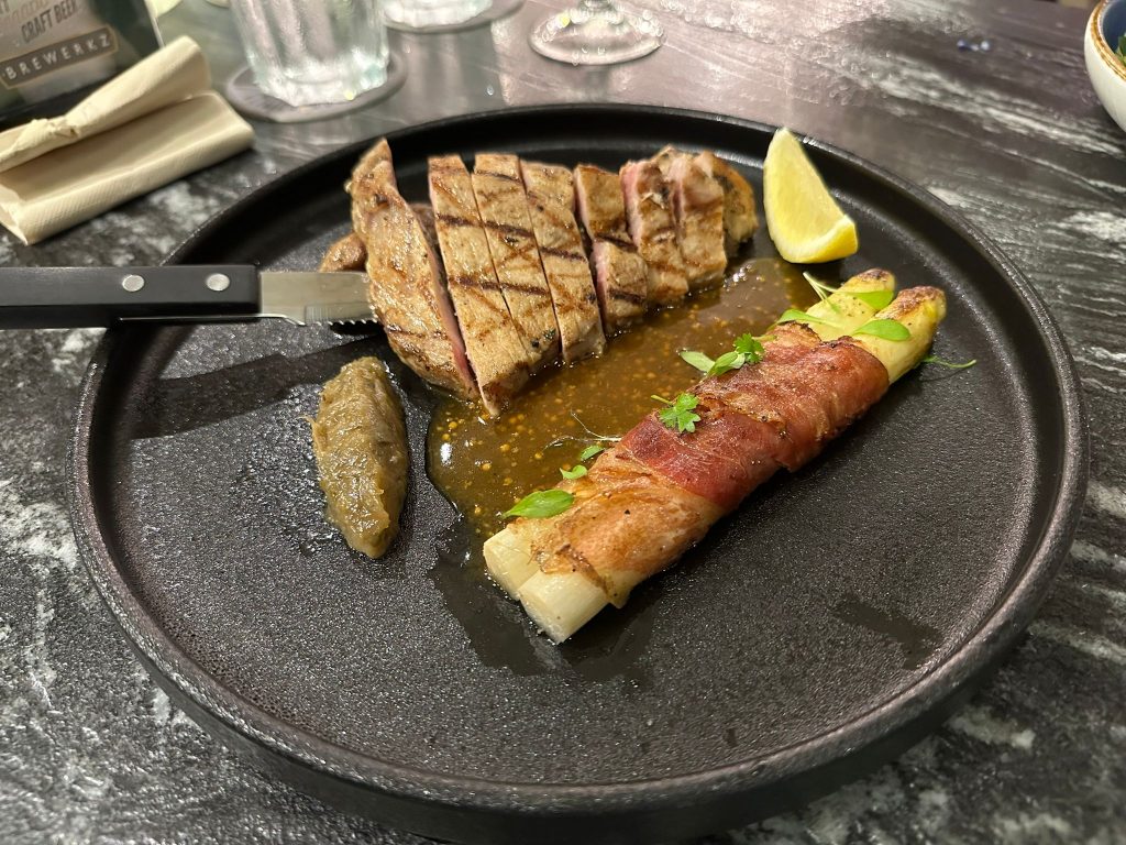 [Review] Brewerkz @ Woodleigh Mall - Wide Selection of Outlet Exclusive Singapore-inspired Fusion Delights - Alvinology
