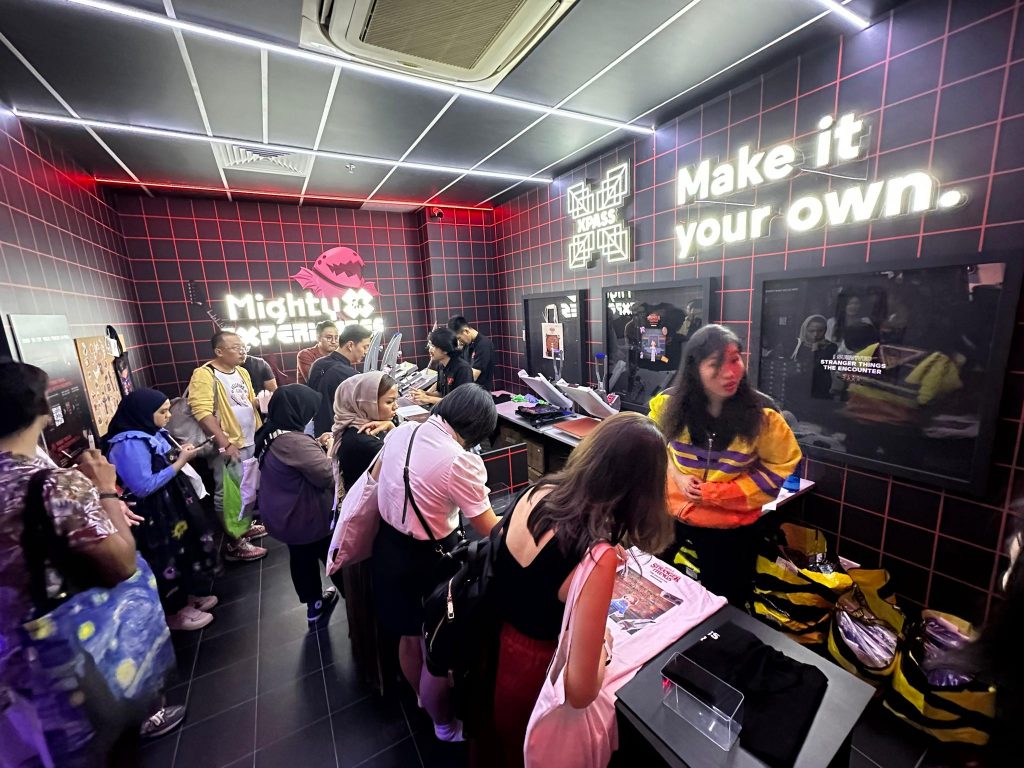 Netflix's Stranger Things Pop-up Experience Lands in Singapore - Enter The Upside Down with Mighty Jaxx - Alvinology