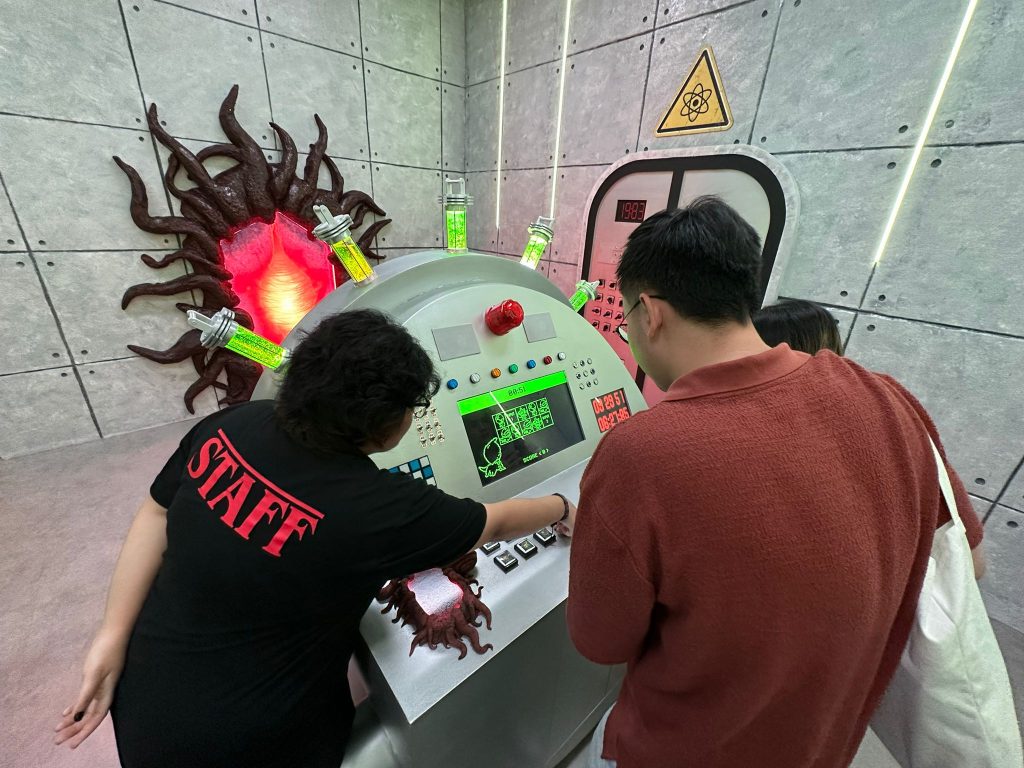 Netflix's Stranger Things Pop-up Experience Lands in Singapore - Enter The Upside Down with Mighty Jaxx - Alvinology