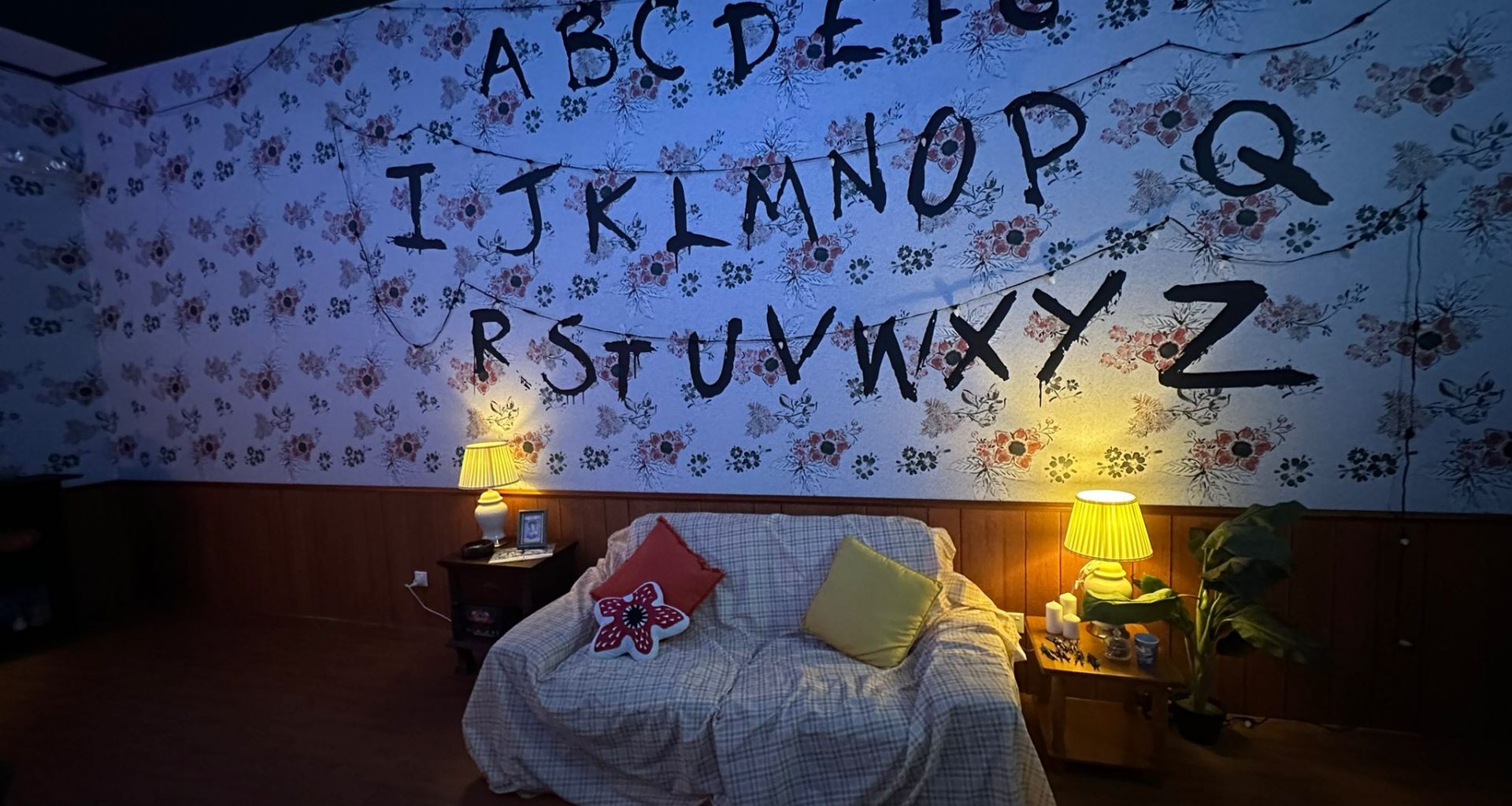 Netflix's Stranger Things Pop-up Experience Lands in Singapore - Enter The Upside Down with Mighty Jaxx - Alvinology