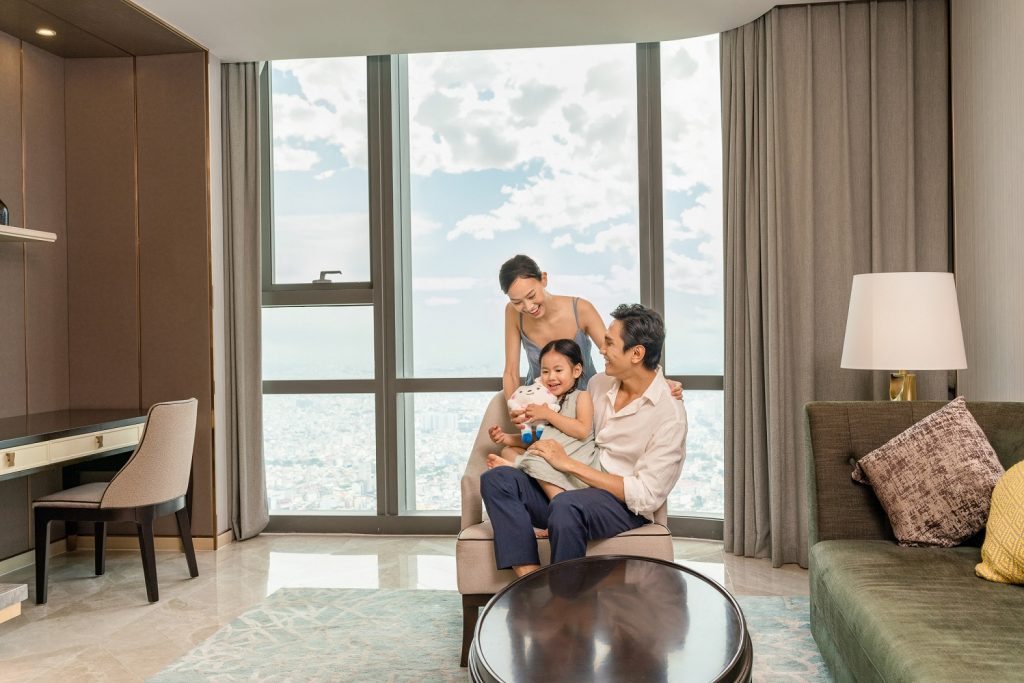 Spend your Family Summer Vacation Above the Clouds at the tallest hotel in Ho Chi Minh City! - Alvinology