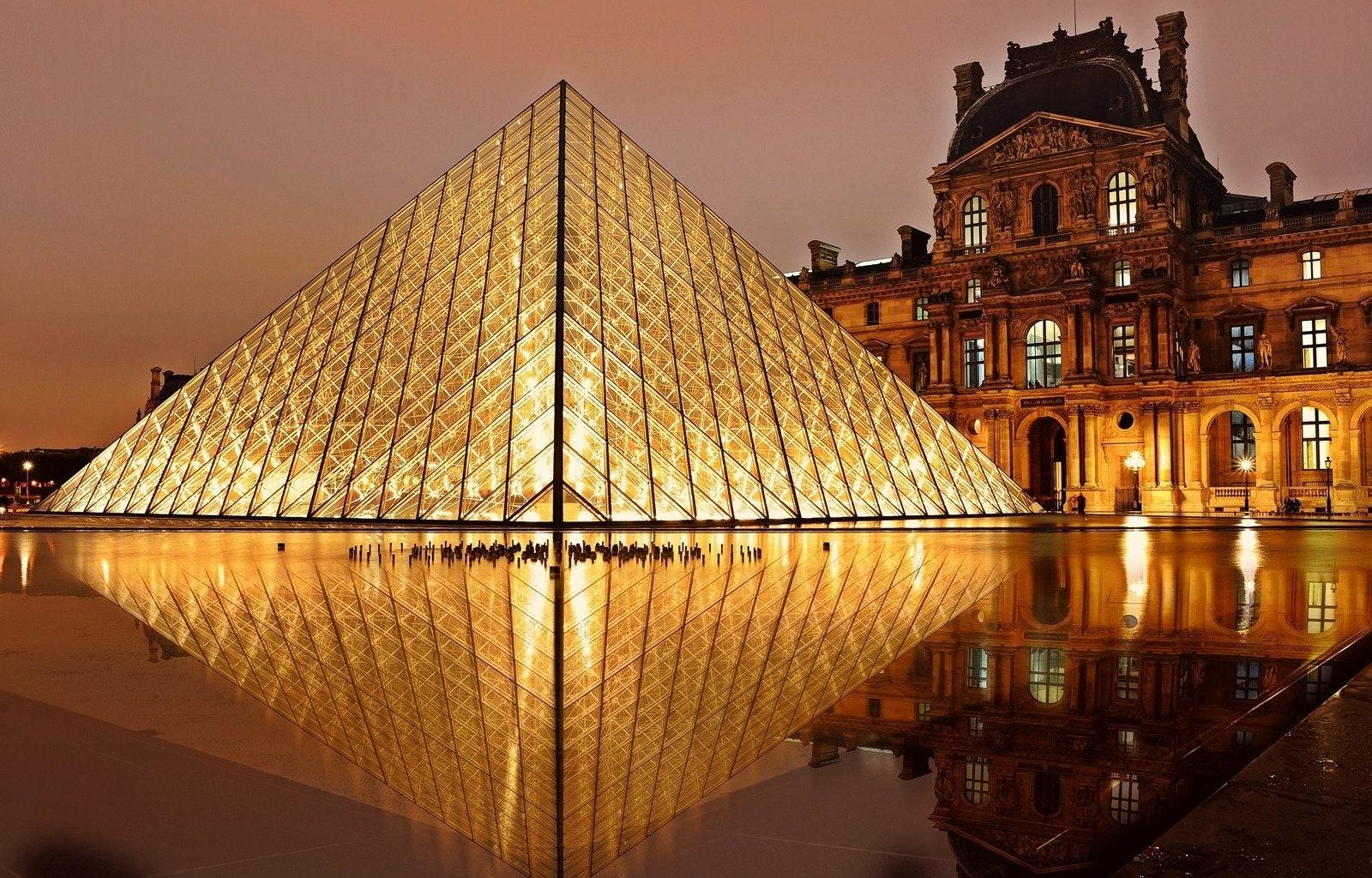 Paris Hacks: 6 Top Tips to Make the Most of Your Trip - Alvinology