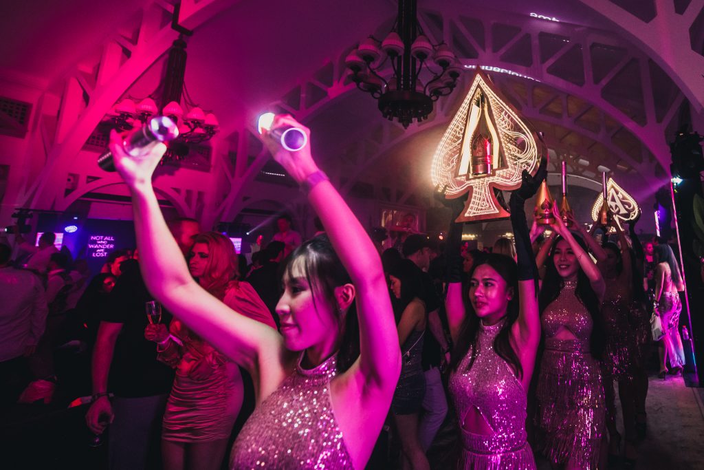 Amber Lounge Revs Up for Iconic 15-Year Anniversary Celebration at Singapore Grand Prix - Alvinology
