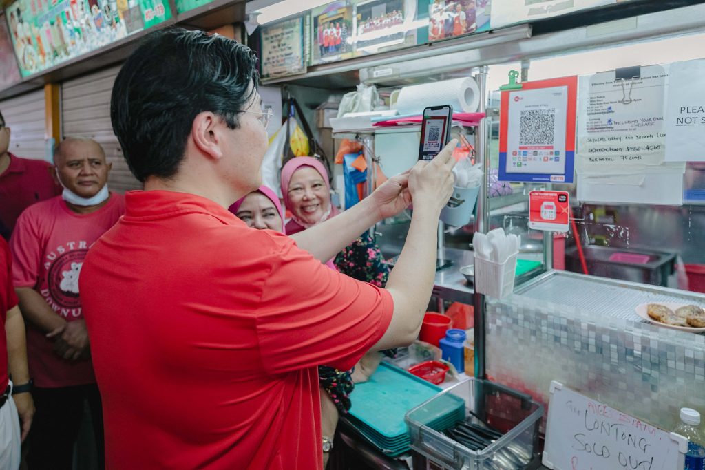 DBS/POSB's SGD 40 Million Initiative: Alleviating Cost-of-Living Pressures Amid Economic Uncertainty - Alvinology