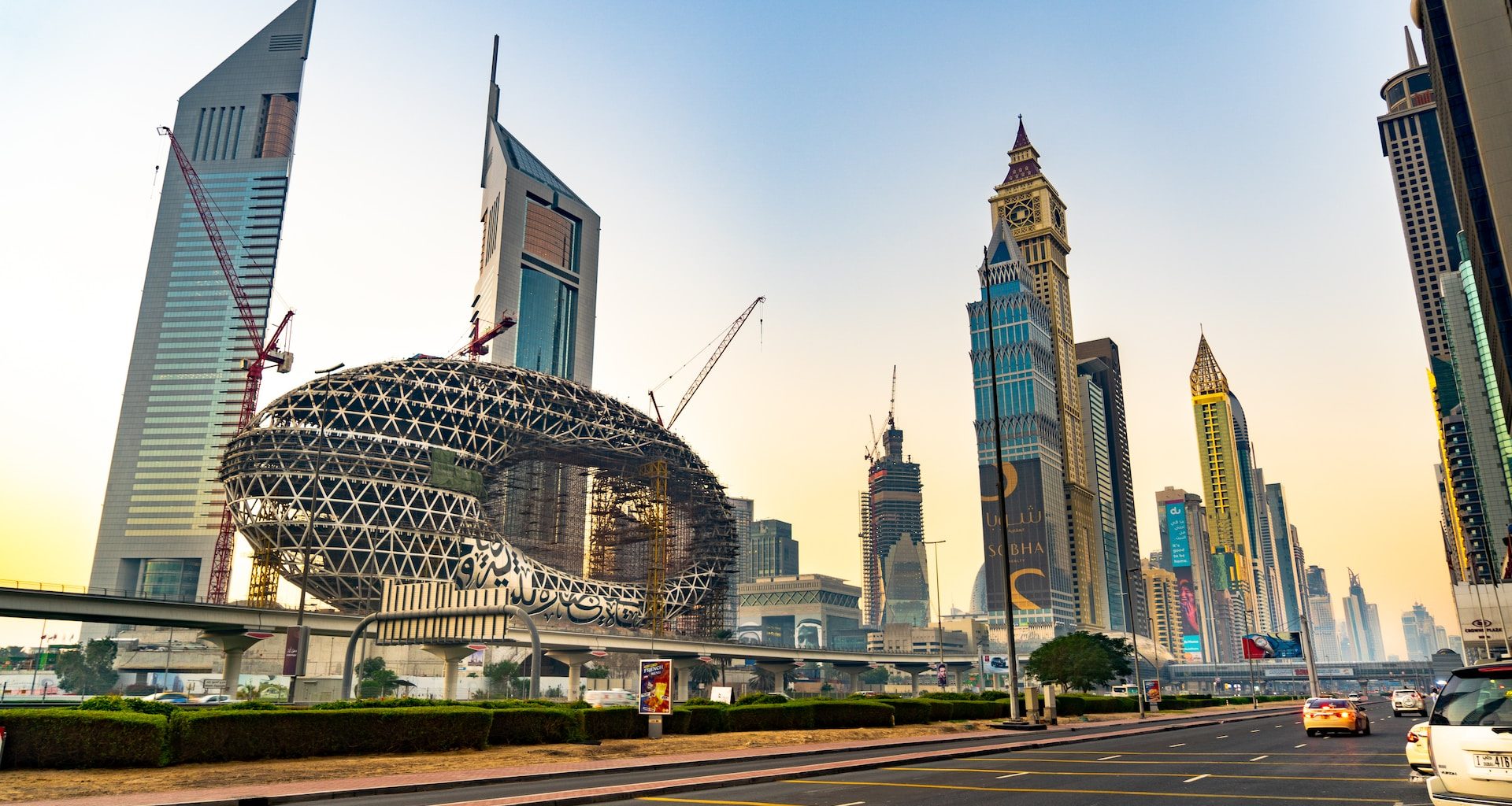 Dubai's Unparalleled Hospitality: What Makes It Ideal for Travelers - Alvinology