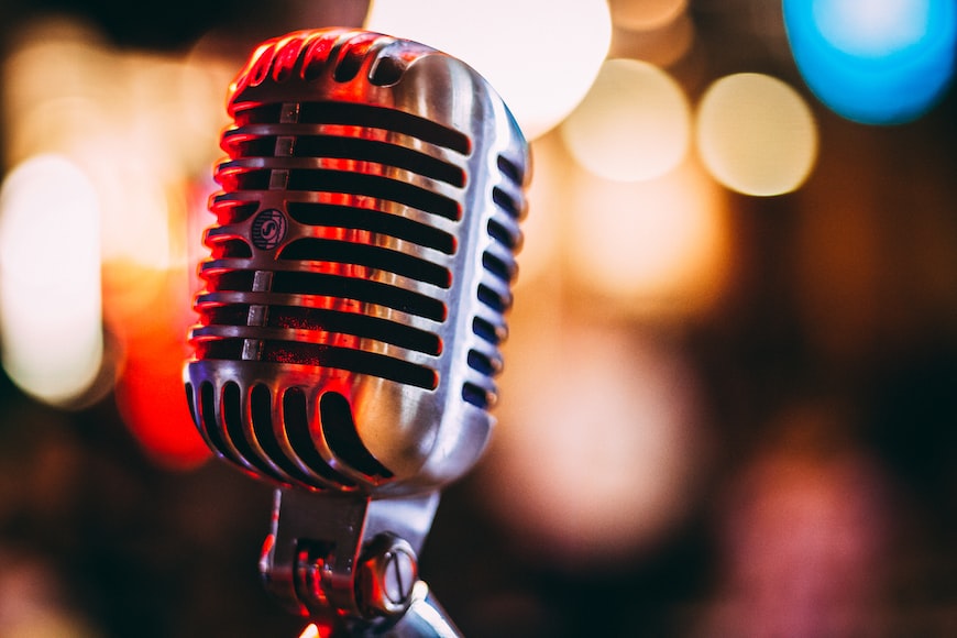 How to Craft Magical Moments with Live Music at Your Next Family Event - Alvinology
