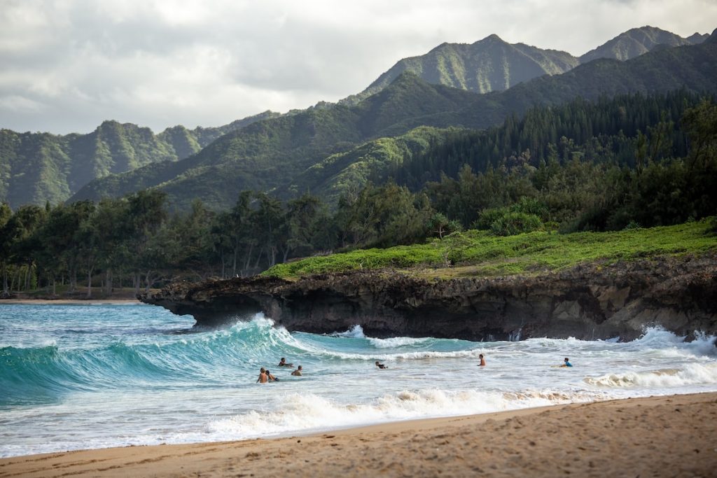 How Hawaii's Natural Wonders Enchant Travelers How Hawaii's Natural Wonders Enchant Travelers - Alvinology