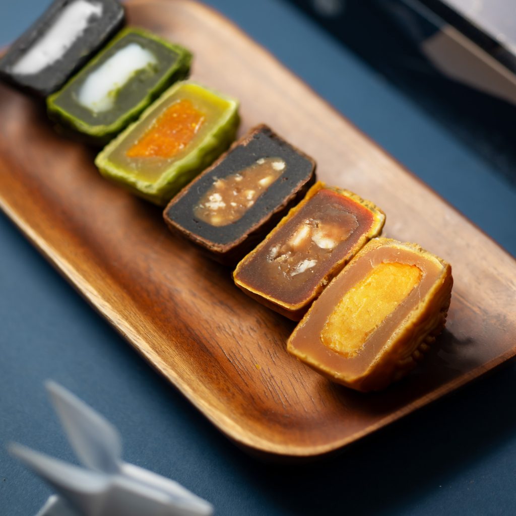 Starbucks introduces Mid-Autumn Mooncake Collection - A Delightful Feast for the Senses! - Alvinology