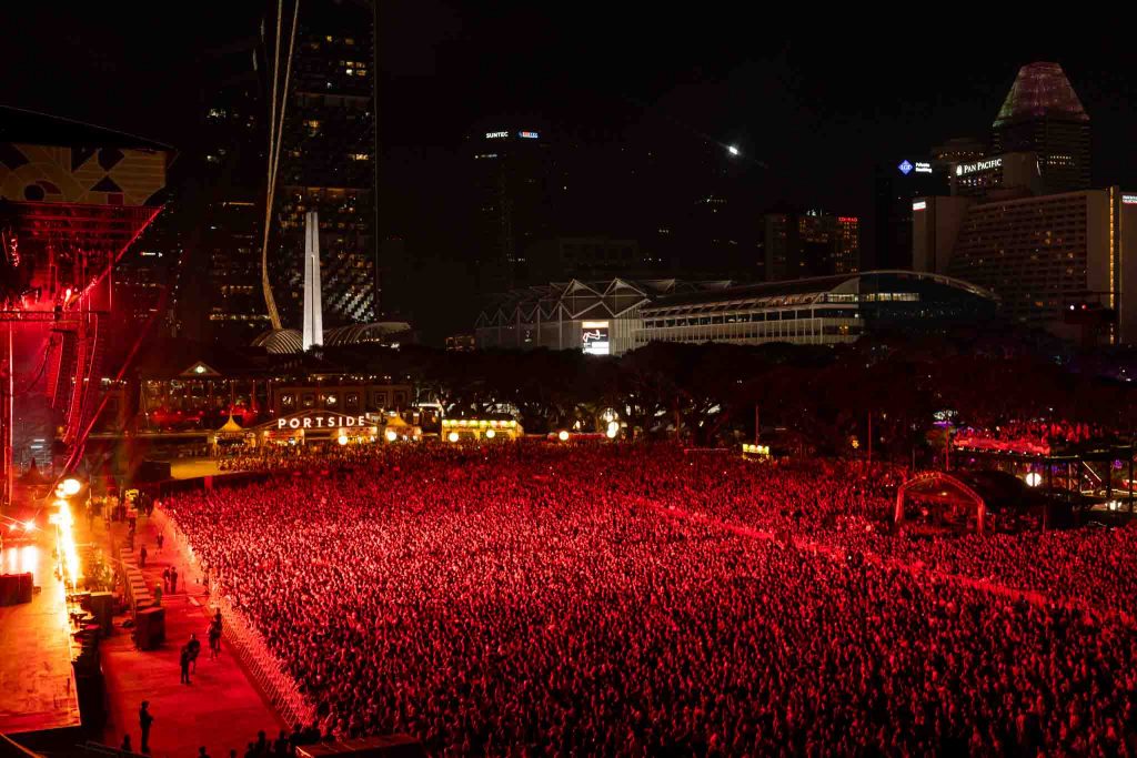 Formula 1 Singapore Grand Prix 2023: Record Turnout Despite Challenges - Alvinology