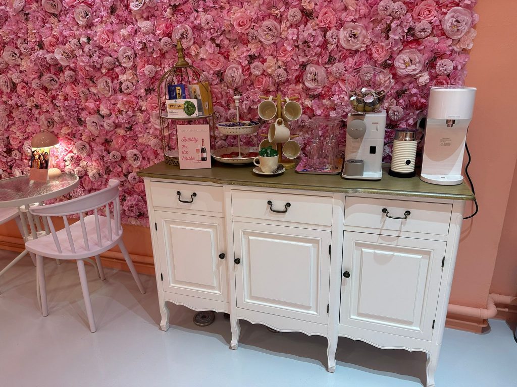 Homegrown Spa Brand, Peachy Skin Bar Turns Four, Launches Collaboration with Japanese Skin Care Brand, Saborino - Alvinology