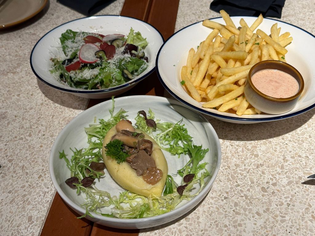 [Review] A Classic French Gastronomic Journey at HENRI Wine Bistro and Bakery at Far East Square - Alvinology