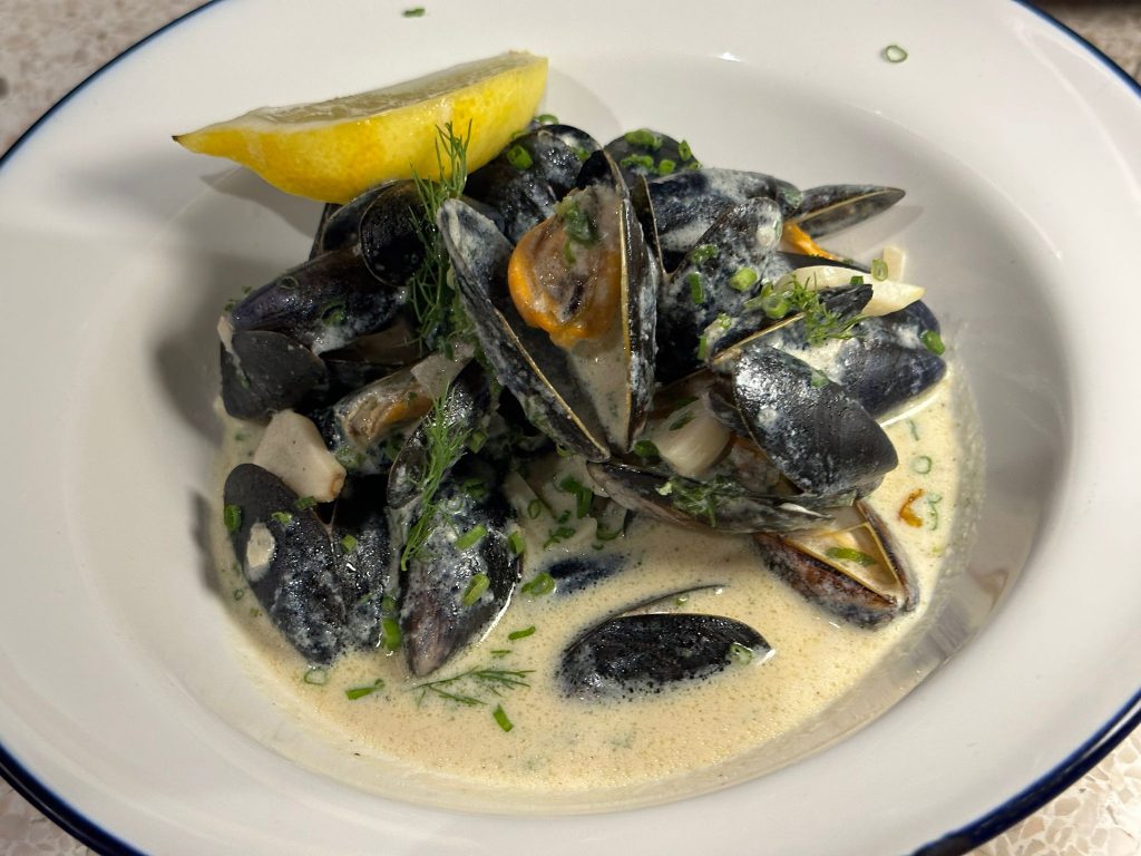 [Review] A Classic French Gastronomic Journey at HENRI Wine Bistro and Bakery at Far East Square - Alvinology