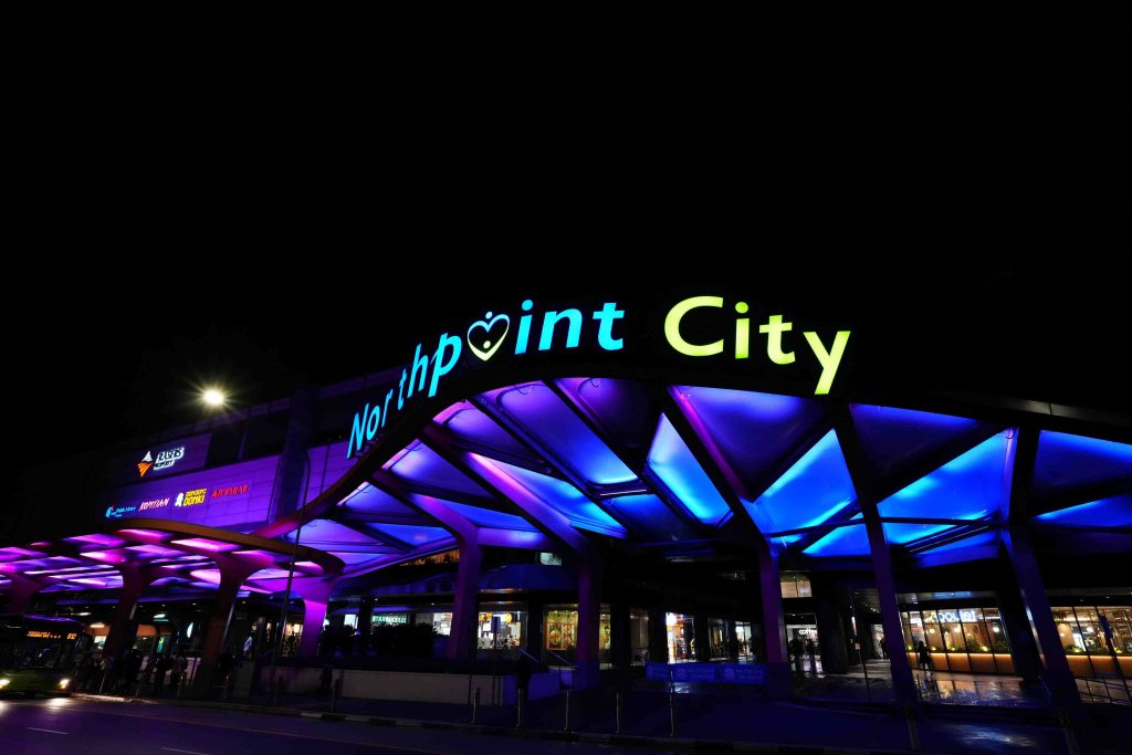 Iconic Singapore Landmarks Shine Purple and Yellow for World Alzheimer’s Day - Alvinology