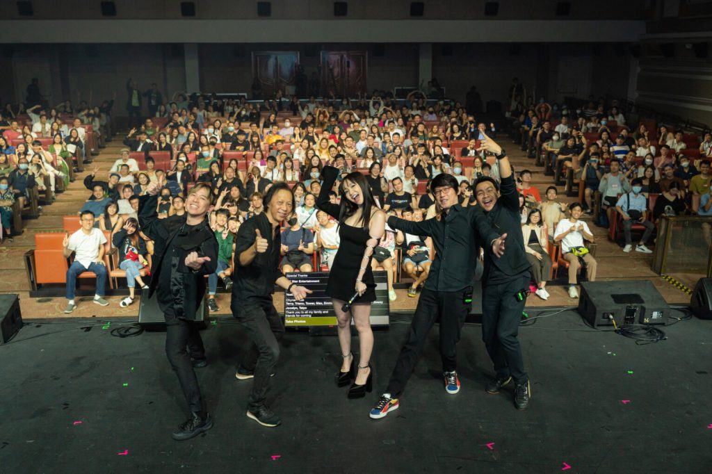 [Review] Kimberley陈芳语 ft. Jocelyn 9.4.0 Concert for 𝗧𝗵𝗶𝘀 𝗶𝘀 𝗟𝗶𝘃𝗲! 之 𝗖𝗵𝗶𝗹𝗹 𝗛𝗶 嗨 音乐趴 @ Capitol Theatre - Alvinology
