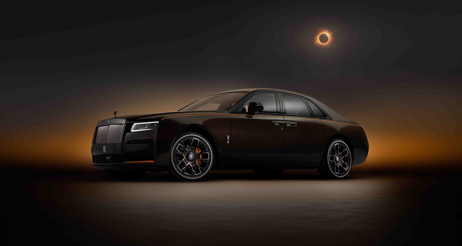 Rolls-Royce Unveils the Black Badge Ghost Ékleipsis: A Celestial Automotive Masterpiece - Alvinology