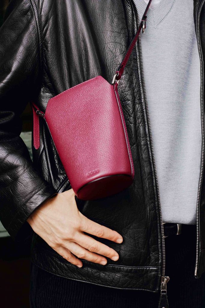 ECCO's Autumn/Winter 2023 Pot Bag Collection: Fashion Meets Personality - Alvinology