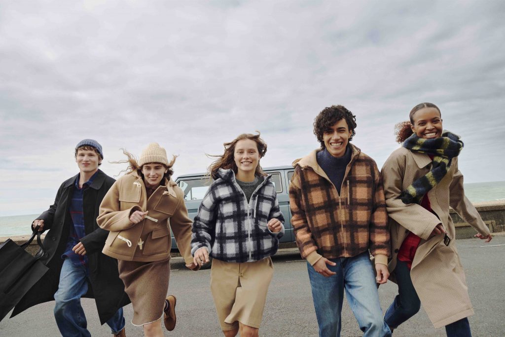 Embrace British Traditions with the 2023 Fall/Winter UNIQLO x JW ANDERSON Collection - Alvinology