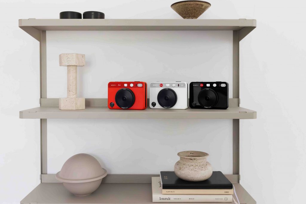 Leica SOFORT 2: Embrace the perfect blend of digital convenience and analog nostalgia - Alvinology