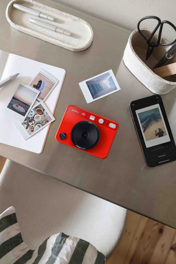Leica SOFORT 2: Embrace the perfect blend of digital convenience and analog nostalgia - Alvinology