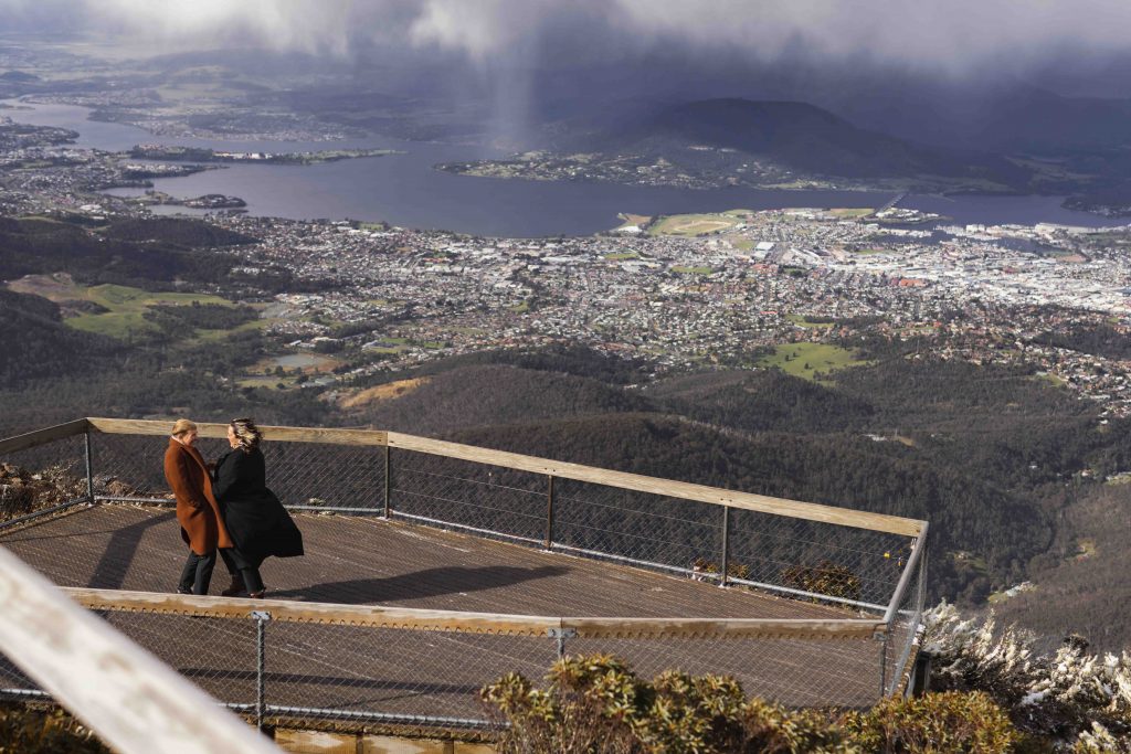 Discover Tasmania: An Epic 8-Day Road Trip Adventure Through Australia's Untamed Island State Discover Tasmania: An Epic 8-Day Road Trip Adventure Through Australia's Untamed Island State - Alvinology